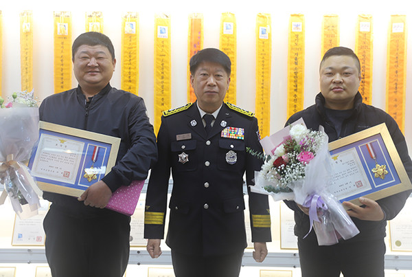 산악구조 유공자 양인석, 한정훈 씨